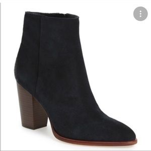Sam Edelman Boots Womens 8M
Black Blake Ankle Bootie Block Heel
Suede Almond Toe